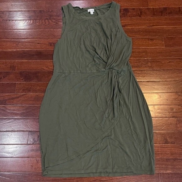 Army green ruched side faux wrap dress size large - Picture 3 of 6